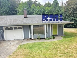 Building Photo - 1450 SE Bethel Valley Ln