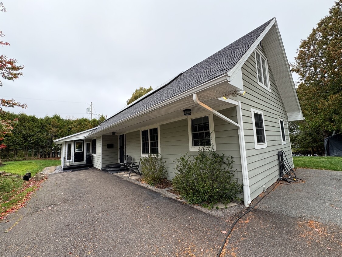 Primary Photo - 61 Kennebecasis Dr