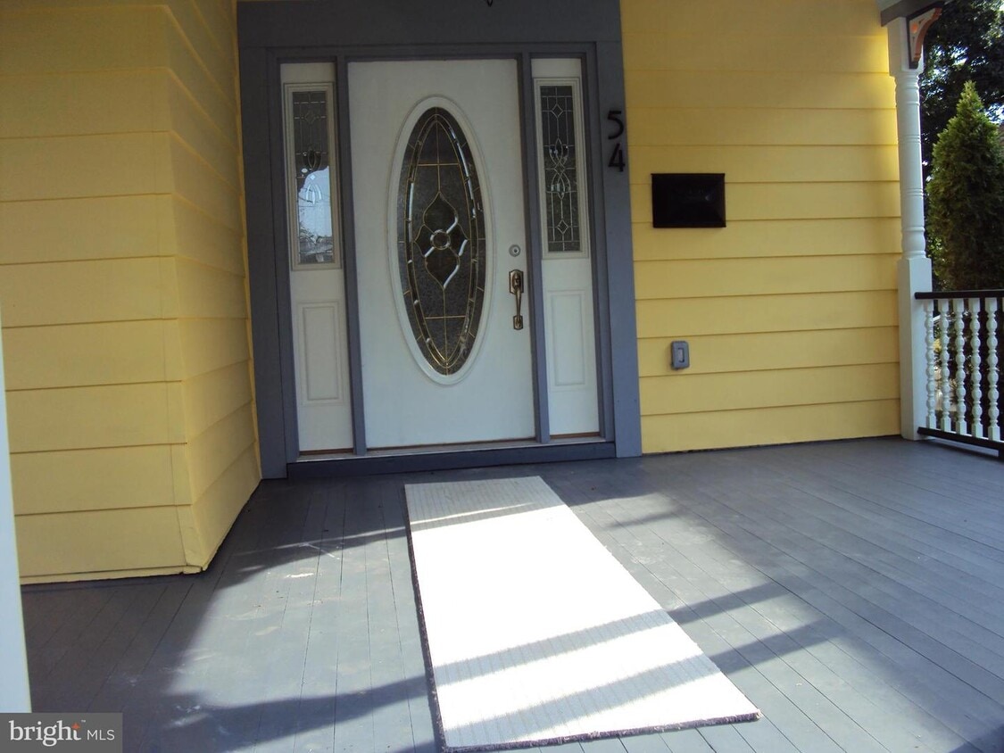 Foto principal - 54 W Walnut Ave