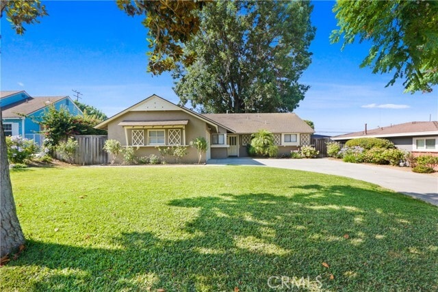 Building Photo - 15846 Janine Dr