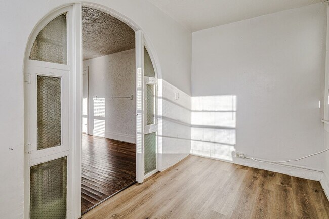 Foto del edificio - 669 Ave B NW