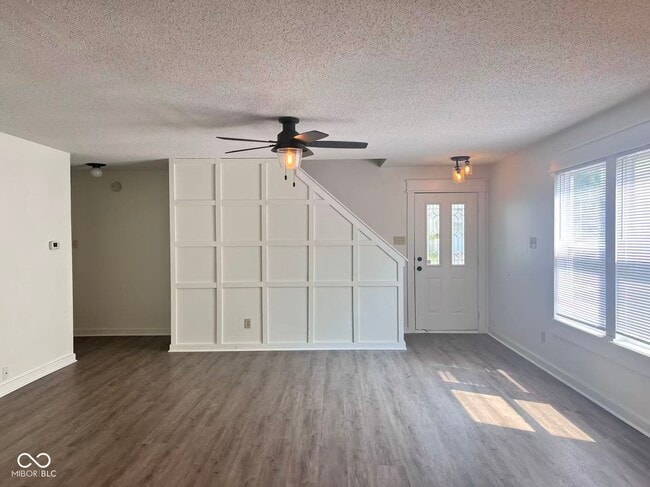 Building Photo - 10965 Sweetsen Rd