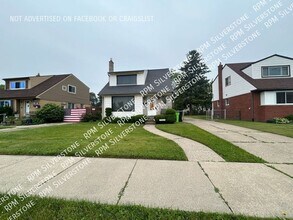Building Photo - 17483 Allen St