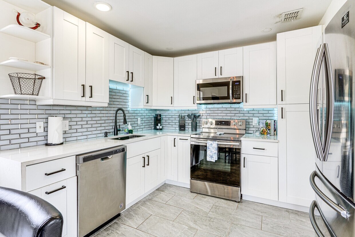 Foto principal - 3022 W Frierson Ave