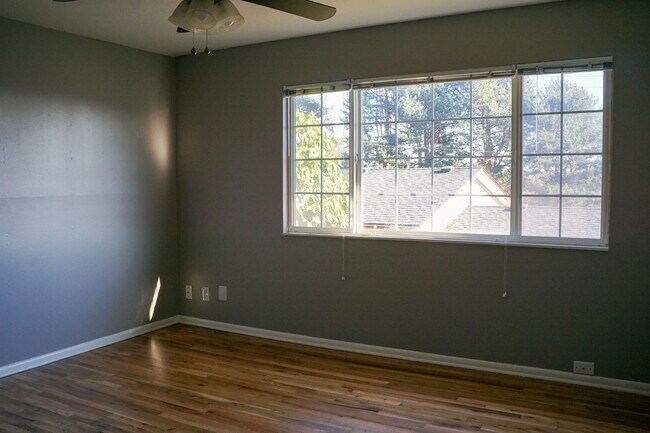 Foto del edificio - 5025 S Corbett Ave