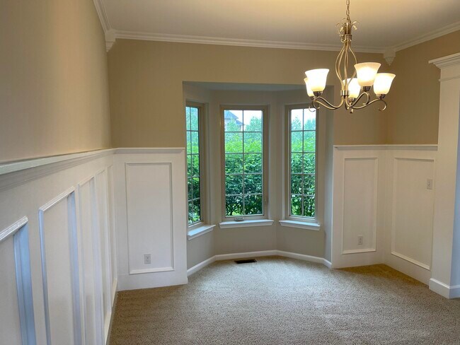 Foto del edificio - 5120 Parkgate Dr