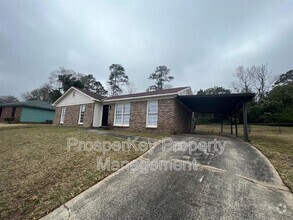 Building Photo - 729 Georgia Dr