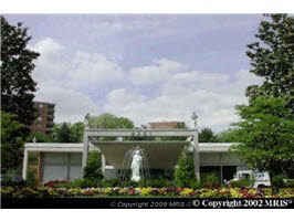 Foto del edificio - 4201 Cathedral Ave NW