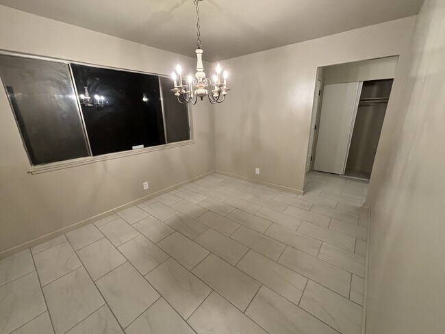 Building Photo - 1544 Jones Rd