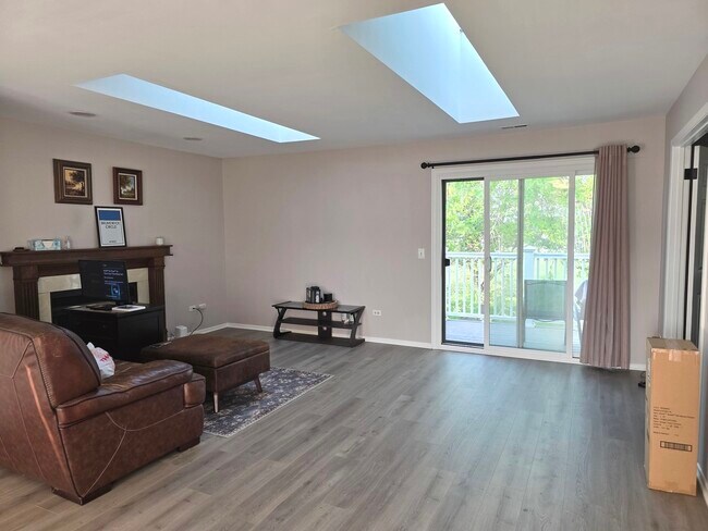 Foto del edificio - 953 Brunswick Cir
