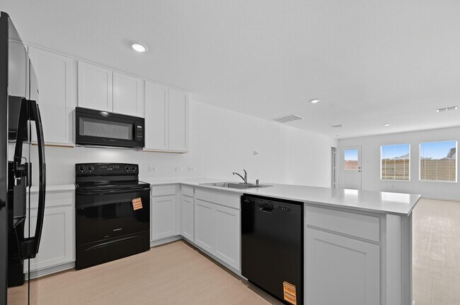 Foto del edificio - 421 Finch Cir