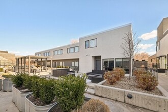 Building Photo - 877 S 200 W