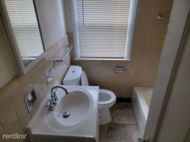 Foto del edificio - 3 br, 1 bath House - 5145 Hereford St