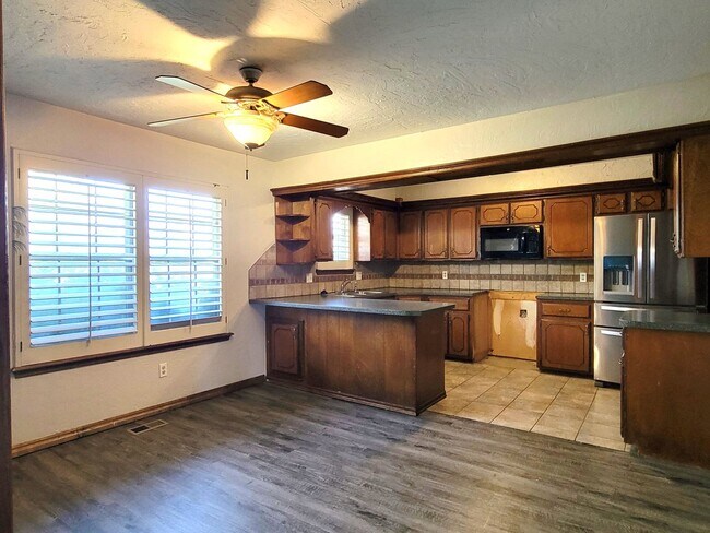 Foto del edificio - ASK ABOUT OUR MOVE-IN SPECIAL WITH AN 18-M...