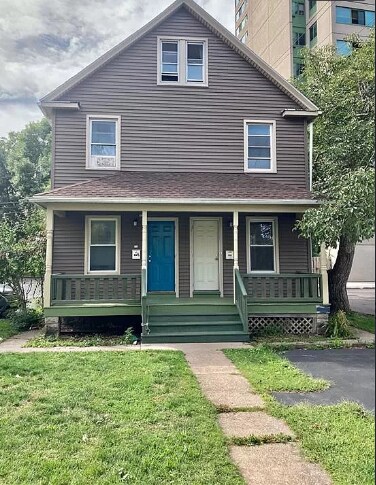 Building Photo - 107 Comfort St