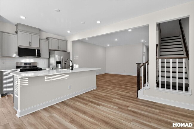 Foto del edificio - 818 Kensley Grv Ln