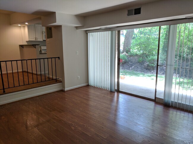 Fotografía del edificio - 4705 Tecumseh St