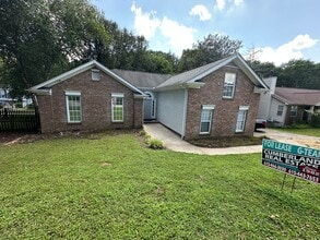 Building Photo - 1409 Aaronwood Dr