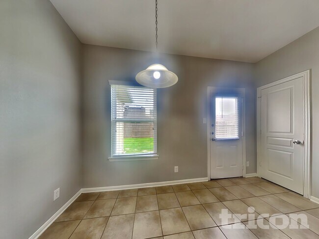 Building Photo - 6103 Coleus St