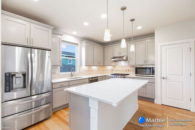 Foto del edificio - 3 br, 2.5 bath House - 3542 NE 145TH St