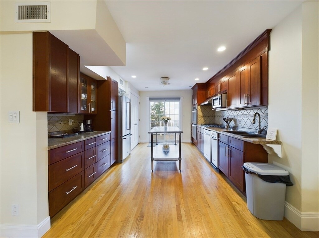 Pictures are representative samples of the advertised unit. In some cases, the actual units you tour - 773 E 6th St