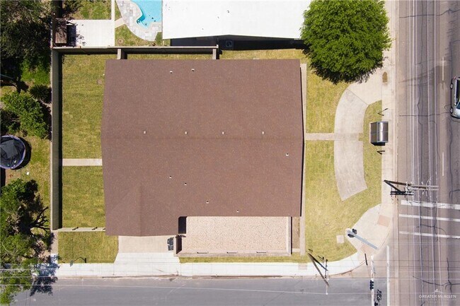 Foto del edificio - 612 N Ware Rd