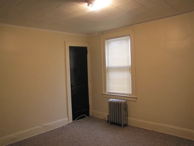 Building Photo - 27 Grenada Pl