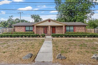 Building Photo - 1684 Pine Grove Ave
