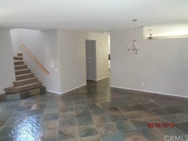 Foto del edificio - 15034 Ficus St