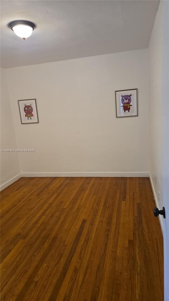 Foto del edificio - 10072 E Bay Harbor Dr