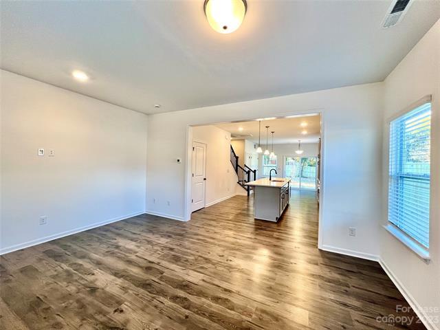 Foto del edificio - 2355 Olando St