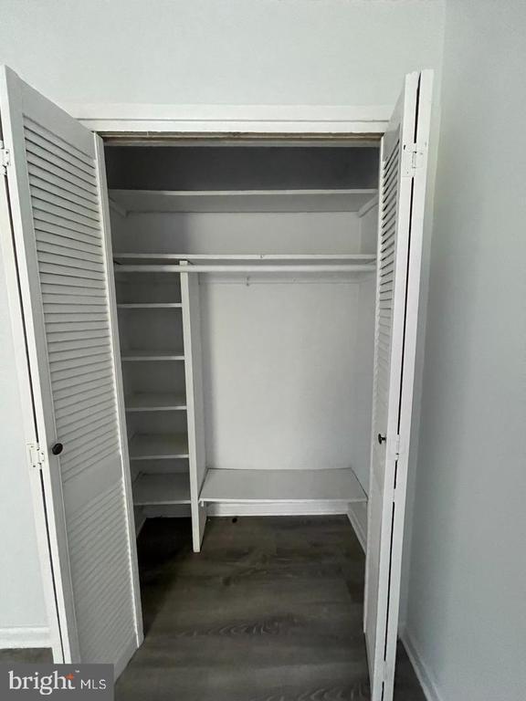 Foto del edificio - 6511 10th St