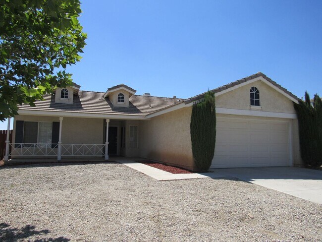 Building Photo - (APPLICATION PENDING) Single story Rosamon...