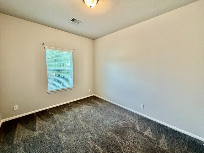 Foto del edificio - 18665 Legend Oaks Dr
