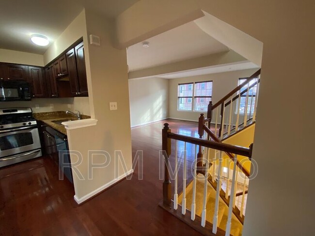 Building Photo - 7230 Maidstone Pl