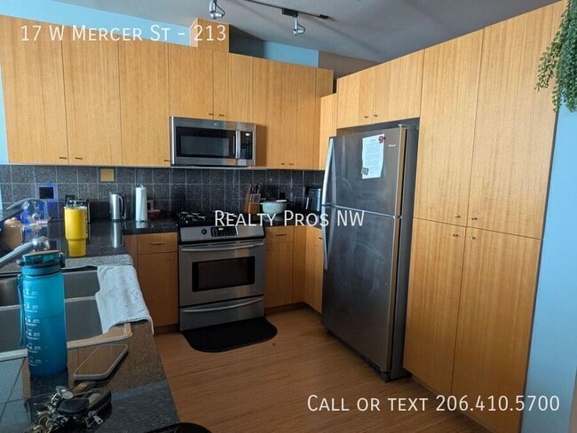 Foto del edificio - 17 W Mercer St