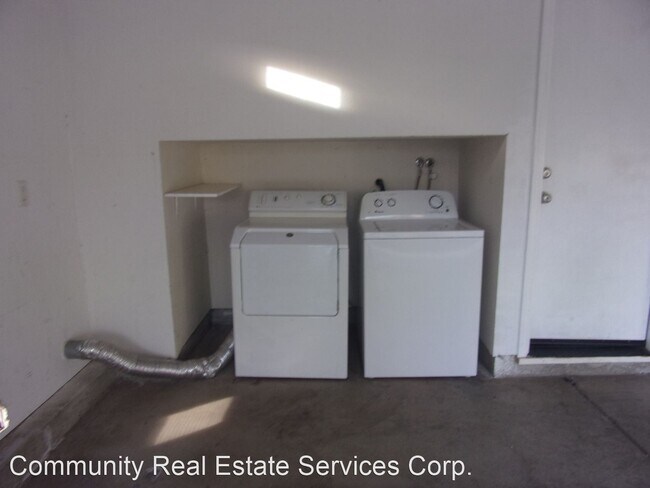 Building Photo - 3 br, 2.5 bath House - 147 Sutherlin Lane ...