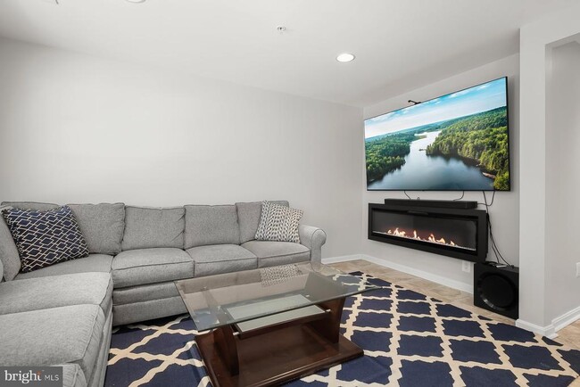 Foto del edificio - 9364 Paragon Way