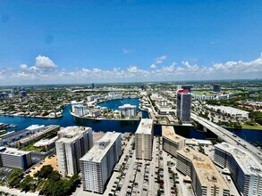 Building Photo - 1830 S Ocean Dr