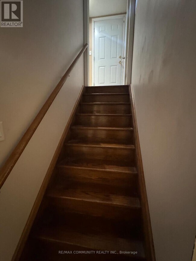 Photo du bâtiment - 30 Terme Ave