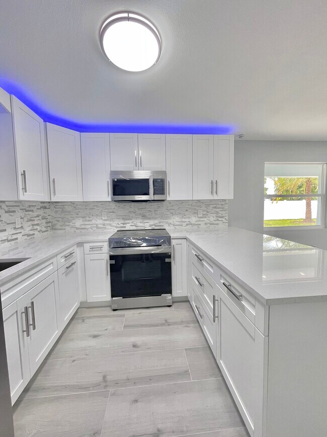 Foto del edificio - 4030 25th St N