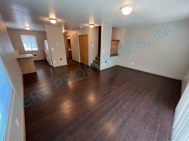 Foto del edificio - Beautiful 2 bedroom duplex located in Sout...