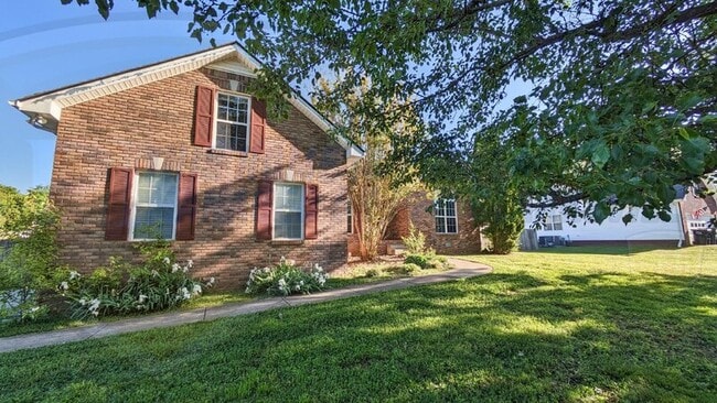 Building Photo - 1320 Ambleside Dr