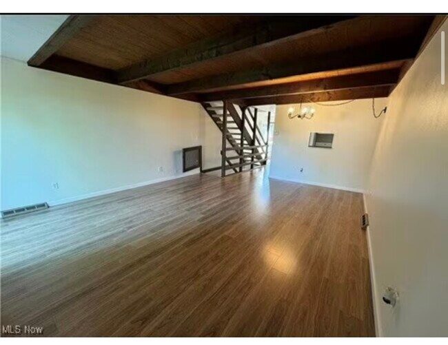 Foto del edificio - 5221 Cline Rd