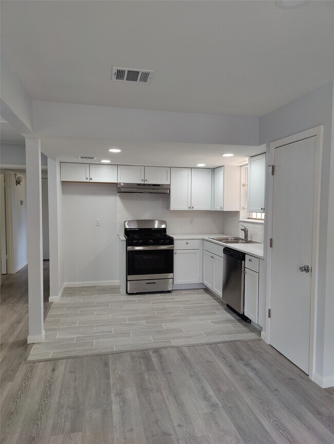 Foto del edificio - 11731 Fall Meadow Ln