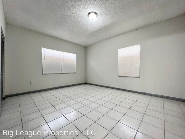 Building Photo - 3 br, 2 bath House - 1311 NW 8 Pl