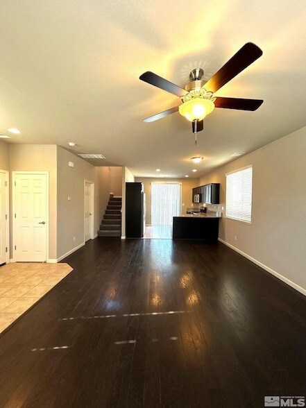 Foto del edificio - 3675 Coastal St