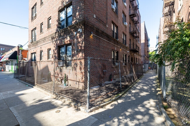 Building Photo - 35-54 95th St