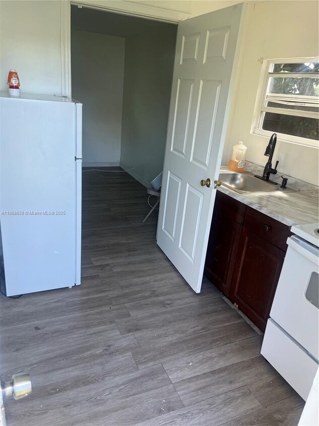 Foto principal - 12675 NW 2nd Ave