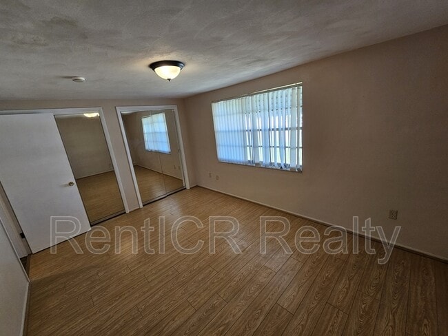 Foto del edificio - 4020 Pleasant Ridge Dr